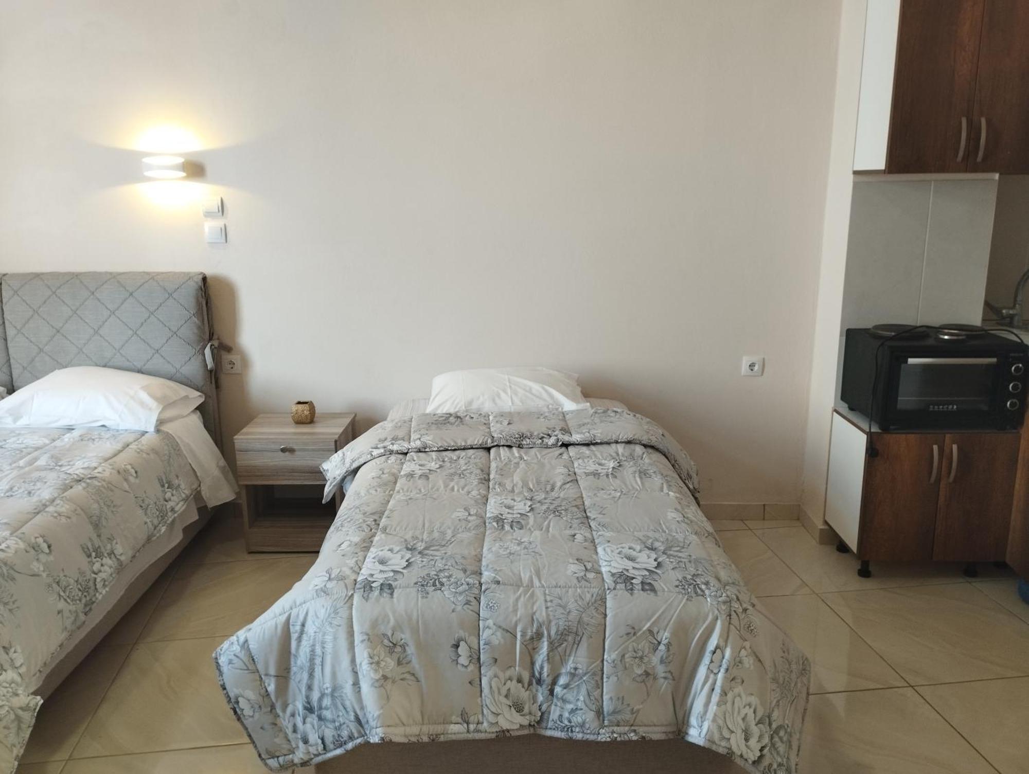 Στούντιο Στη Στοά Βαρβουτσή #1 Apartment Каламата Екстериор снимка